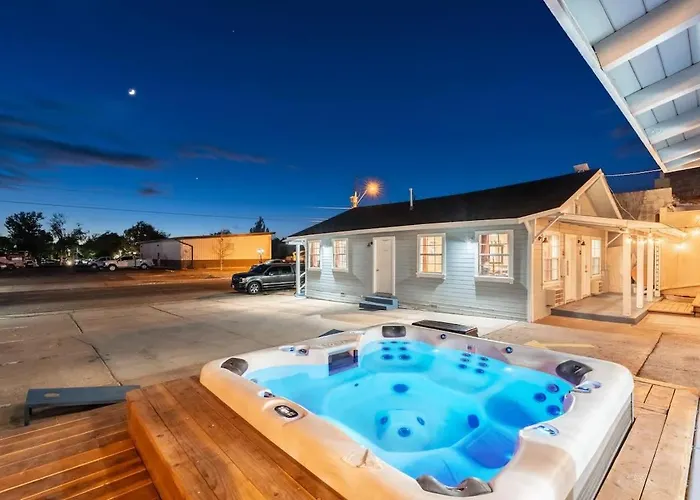Holiday home The Cowboy Social Unit 15 *